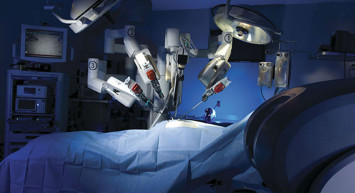 Robotik cerrahi nedir? Robotik cerrahi ile yapılan operasyonlar daha mı sağlıklı oluyor? Uzman isim açıkladı