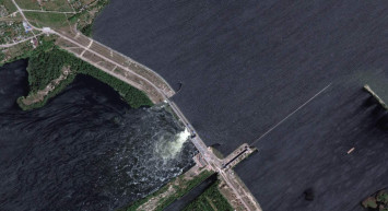 Rus kontrolündeki baraj vuruldu: Çok sayıda yerde su baskını yaşanıyor