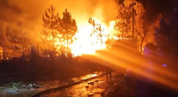 Rusya-Ukrayna arasında sıcak çatışma! Rusya çekildiği bölgeyi bombaladı