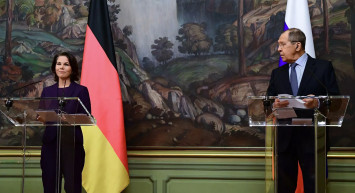 Rusya Ve Almanya Dışişleri Bakanları Moskova'da Bir Araya Geldi!