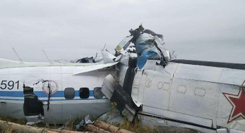 Rusya'da askeri uçak yere çakıldı! Ortalık savaş alanına döndü olayda çok sayıda ölü ve yaralı var