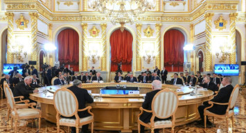 Rusya’da tansiyon yükseldi: Aliyev Paşinyan’a sert çıktı