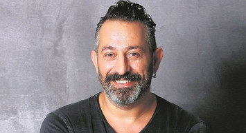 Rüya Demirbulut kimdir, kaç yaşında? Cem Yılmaz ile Rüya Demirbulut sevgili mi? Cem Yılmaz'ın yeni sevgilisi Rüya Demirbulut hakkında bilgiler