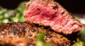 Rüyada et yemeği görmek ne anlama gelir? Rüyada et yemeği görmenin tabirleri ve yorumları