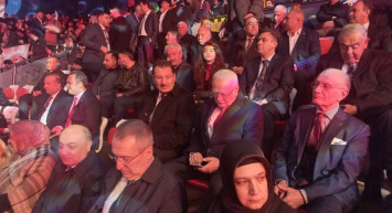 Saadet Partisi kongresinde AK Parti protestosu