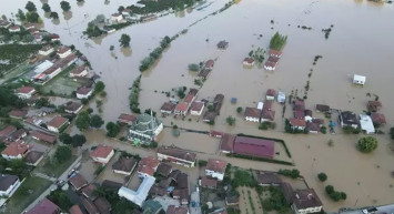 Sağanak sonrası göl taştı: Düzce’de bir köy sular altında kaldı