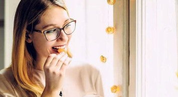 Sağlığa birçok faydası olan kuru kayısıyı evde kolayca kurutmak mümkün! Sağlıklı ve pratik kayısı kurutmanın  4 formülü