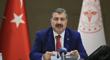 Sağlık Bakan Koca'dan Bilim Kurulu Sonrası Açıklama: Karantina Süresi Değişti