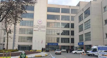Sağlık çalışanına şiddetin sonu gelmiyor! Sakarya'da doktorla tartışma yaşayan hasta yakını hastanede dehşeti yaşattı