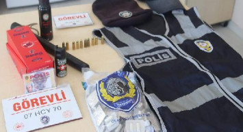 Sahte polis gerçek polisleri kandıramadı! Mersin'de sahte emniyet amiri trafik denetiminde kendini ele verdi