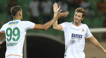 Salih Uçan Sakatlanarak Oyundan Çıktı