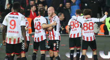 Samsunspor evinde kazandı: Antalyaspor'u mağlup etti