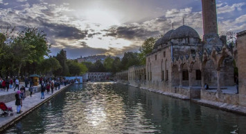 Şanlıurfa sahur ve iftar vakti 2023
