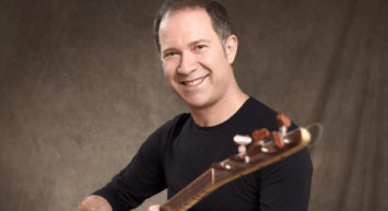 Şarkılar Bizi Söyler Sümer Ezgü kimdir, nereli, evli mi? Sümer Ezgü kaç yaşında, gerçek adı nedir? Sümer Ezgü hayatı ve biyografisi