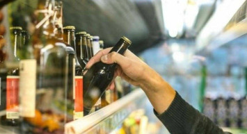 Sarma tütüne ve alkollü içeceklere zam mı geliyor? Sarma tütün ve alkole rekor zam mı geliyor? Yeni tarife yayımlandı!