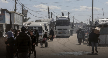 Savaşın Gölgesinde Açlık Tehlikesi: Gazze’ye Gıda Sevkiyatı Durma Noktasında