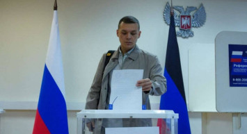 Savaşın gölgesindeki kritik referandum başladı: Askerler kapı kapı gezdi