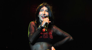 Seda Sayan’dan Sonra Hande Yener de Fransız Askısı Yaptıranlar Kervanına Katıldı!