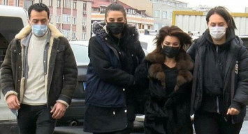 Sedef Kabaş davasında flaş gelişme: Cumhurbaşkanına hakaretten 2 yıl 4 ay hapis cezasına çarptırılarak tahliyesine karar verildi!