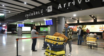 Seferberlik başladı: Rusya’dan kaçanlar Kazakistan sınırına yığıldı