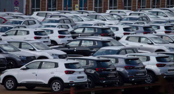 Sektörde 27 yıl sonra bir ilk yaşandı: Otomobilde fiyatlara 100 bin TL zam geldi