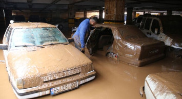 Sel felaketinde can kaybı sayısı yükseliyor: Bakanlıktan açıklama geldi