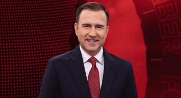 Selçuk Tepeli Fox haberi sunacak mı, görevine devam edecek mi? Selçuk Tepeli kovuldu mu?