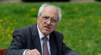 Sezai Karakoç kimdir, Mona Roza öyküsü nedir?