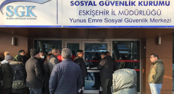 SGK yoğun mesaide: Cumartesi günü de hizmet verecek