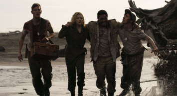 Shadow in the Cloud film konusu ve oyuncuları