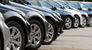 Sıfır otomobiller liste fiyatlarının çok üstünde satılıyor! Kod adı 1001 km