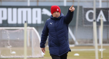 Sivasspor Teknik Direktörü Rıza Çalımbay, bu sezon Türkiye Kupası'nı kazanmayı çok istediklerini söyledi