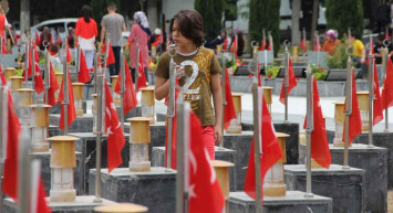 Soma şehitleri facianın 8. yılında anılıyor: Acıları ilk günkü gibi taze!