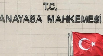 Son Dakika! Anayasa Mahkemesi’nde kritik gelişme: O isim AYM’nin yeni başkanı oldu!