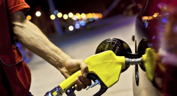 Son dakika: Benzin ve motorin fiyatlarında indirim gerçekleşti