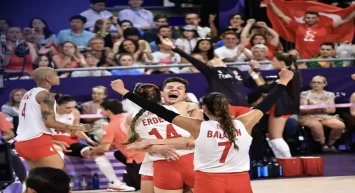 Son Dakika! Bizim Kızlar Yarı Finalde!