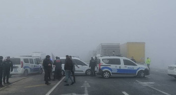 Son Dakika! Konya'da askeri araç Tır'a çarptı: Şehit ve yaralılar var