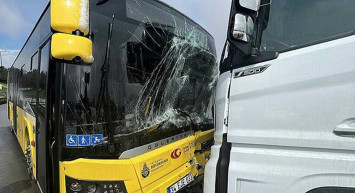 Sancaktepe'de korkunç kaza: İETT otobüsü ile Tır çarpıştı!