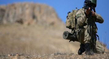 Son dakika: Şehit haberlerinden sonra 25 terörist öldürüldü! Fırat Kalkan ve Barış Pınarı bölgesinde teröristler etkisiz hale getirildi