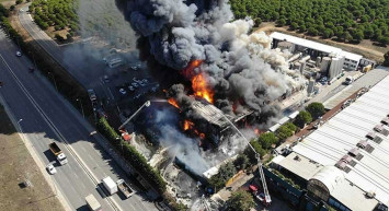 Son Dakika: Tuzla'da Fabrika Yangını!