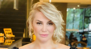 Songül Karlı'nın frikikli pozları sosyal medyayı salladı! Derin göğüs dekoltesi çok konuşulacak