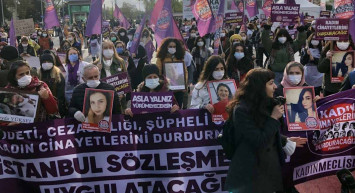 Sosyal medyayı ayağa kaldıran şok taciz: İş görüşmesine giden genç kız kahve bahanesiyle tacize uğradı!