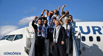 Sumud Filosu Kahramanları Türkiye’ye döndü: “Yaşasın Özgür Filistin!”