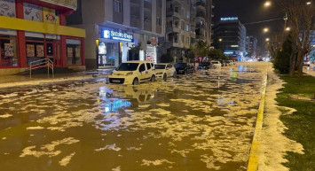Süper hücre Kilis ve Gaziantep’i vurdu: Doluların büyüklüğü görenleri şaşkına çevirdi