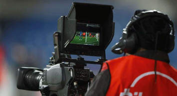 Süper Lig yeni sezonundaki yayıncısı kim olacak?