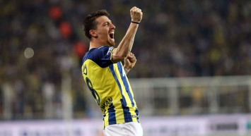 Süper Lig'de oynanan Fenerbahçe - Göztepe maçı sonrası Mert Hakan Yandaş'ın ortaya koyduğu başarı dikkat çekiyor!