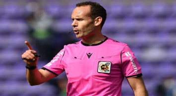 Süper Lig'de tarihi adım: İlk yabancı VAR hakemi belli oldu! İspanyol hakem bugün görev alacak