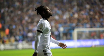 Süper Lig'de Trabzonspor ile Beşiktaş arasında oynanan derbide Michy Batshuayi kenara geldikten sonra tepki gösterdi!