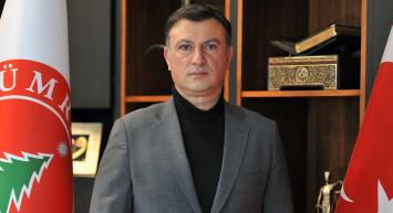 Süper Lig'e yükselen Ümraniyespor'da Tarık Aksar yeniden başkanlığa seçildi