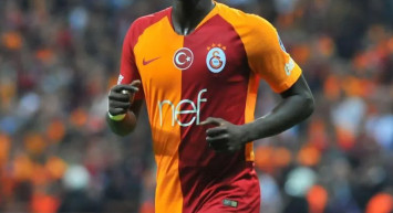 Süper Lig'in eski yıldızı geri mi döndü? Badou Ndiaye yeniden Türkiye'de forma mı giyecek? Adana Demirspor Badou Ndiaye ile 3 yıllık sözleşme imzaladı